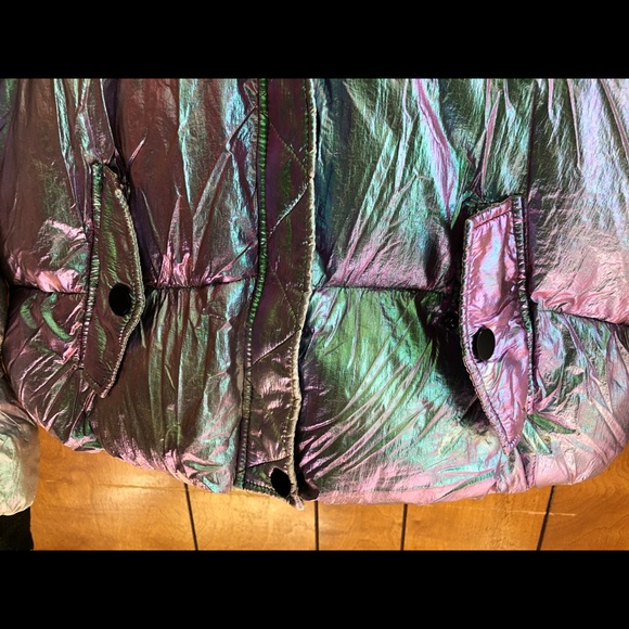 NWOT Ultra Rare Fashion Nova Hologram Iridescent Puffer Jacket Coat Size L - Picture 9 of 13